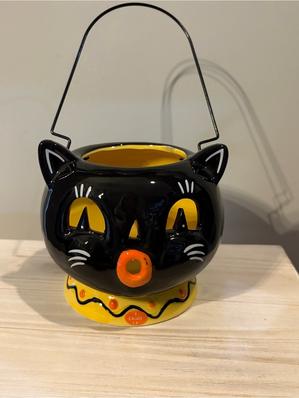 Black & Yellow Ceramic Cat Lantern - Halloween Home Accent